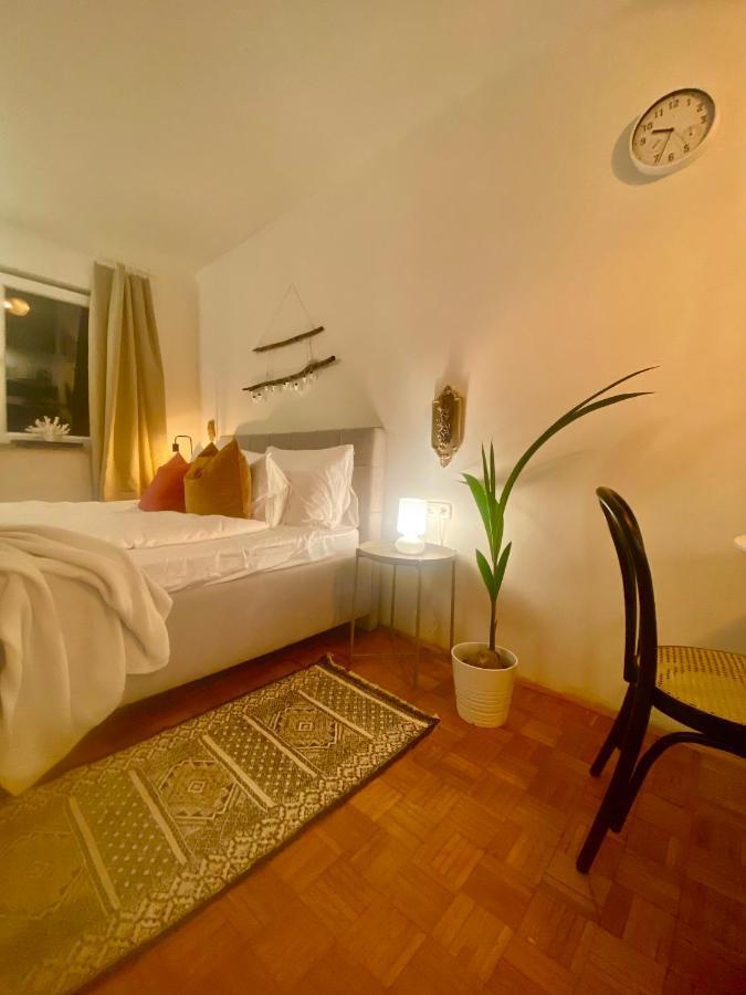 Modern Couples Coastal Getaway Mm Leilighet Crikvenica Eksteriør bilde
