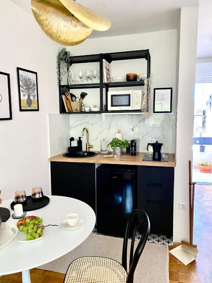 Modern Couples Coastal Getaway Mm Leilighet Crikvenica Eksteriør bilde